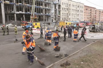 قصف كييف بطائرات مسيرة وصواريخ وقطع إمدادات الطاقة والمياه