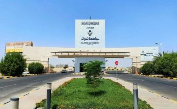 أمير القصيم يمسح دموع الطفلة العنود ويوجه برعاية شاملة أمير القصيم يمسح دموع الطفلة العنود ويوجه برعاية شاملة