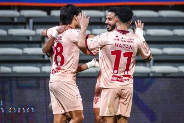 الخلود يدك شباك الفيحاء بخماسية في روشن