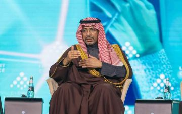 الخريف يؤكد أهمية تكامل السياسات والتعليم والقطاع الخاص لمواكبة وظائف المستقبل