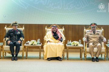 نيابة عن سمو وزير الدفاع.. سمو نائبه يرعى حفل تخريج طلبة دورات تأهيل الضباط الجامعيين لأفرع القوات المسلحة