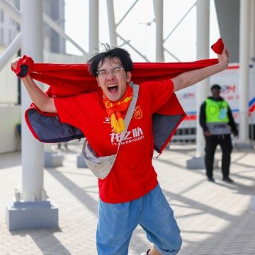 تيك توكر صيني يعبر القارات ليشهد لحظة تأهل منتخب التنين في كأس آسيا تحت 23 عاما 2026 السعودية تيك توكر صيني يعبر القارات ليشهد لحظة تأهل منتخب التنين في كأس آسيا تحت 23 عاما 2026 السعودية