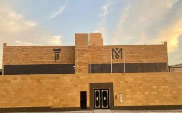  آل منيف توقع عقدا مع شانشي الصينية لشراء 50 رأس تريلا