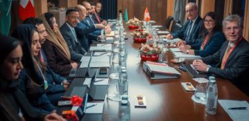 وزير الصناعة يبحث في دافوس فرص التصنيع المتقدم والمعادن الحرجة مع قادة عالميين