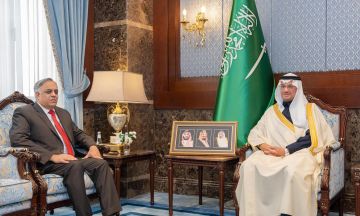 محافظ الأحساء يستقبل السفير الهندي لدى المملكة