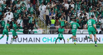 الأهلي يصعق التعاون ويشعل«روشن»