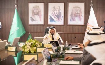 الحقيل يبحث مع مستثمرين الأحساء فرص الشراكة في التنمية الحضرية وتذليل التحديات