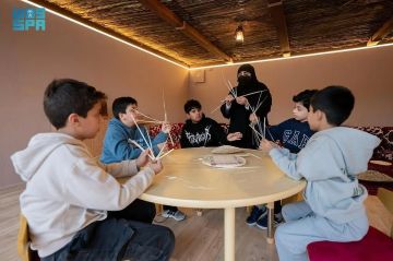 شاهد .. مسلية ينطلق من حي الظويهرة التاريخي بتجارب تفاعلية تربط الأطفال بتراث الدرعية الأصيل شاهد .. مسلية ينطلق من حي الظويهرة التاريخي بتجارب تفاعلية تربط الأطفال بتراث الدرعية الأصيل