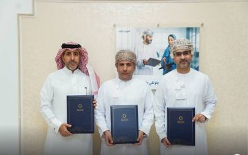 السعودية توقع اتفاقية تمويل بـ 40 مليون دولار ضمن برنامج دعم لسلطنة عمان