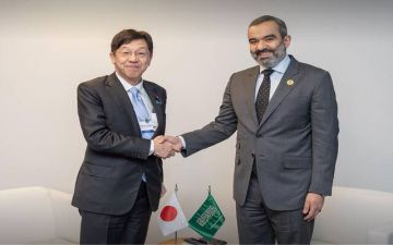 السواحة يناقش توسيع الشراكة في الحكومة الرقمية والذكاء الاصطناعي مع اليابان