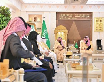 أمير القصيم يستقبل طلابا فائزين بميداليات عالمية