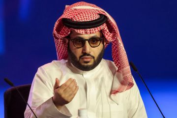 بكلمتين.. تركي آل الشيخ يعلق على فوز مانشستر يونايتد أمام السيتي