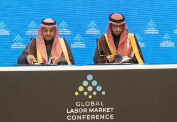 بمشاركة 35 جهة.. نجاح خطة طوارئ افتراضية لإخلاء طائرة بجدة بمشاركة 35 جهة.. نجاح خطة طوارئ افتراضية لإخلاء طائرة بجدة