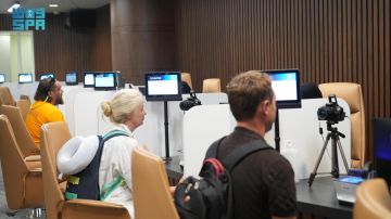 إنهاء إجراءات سفر السياح القادمين من جزيرة سقطرى