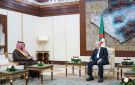 بناء على توجيه ولي العهد.. عبدالعزيز بن سعود يلتقي الرئيس الجزائري