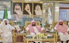 السديس يستقبل أئمة وخطباء المسجد الحرام ويؤكد استعداد منظومة الأئمة والمؤذنين - sa