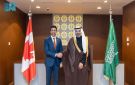وزير الاتصالات وتقنية المعلومات يجتمع بوزير التجارة الكندي