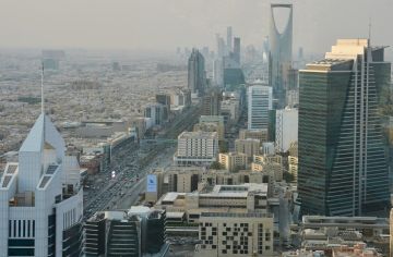 الخارجية الأمريكية توجه تحذيرا للأمريكيين في السعودية الخارجية الأمريكية توجه تحذيرا للأمريكيين في السعودية