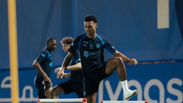 الهلال يستعيد نجومه قبل كلاسيكو الاتحاد الهلال يستعيد نجومه قبل كلاسيكو الاتحاد