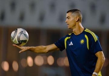 مدرب النصر يحسم موقف رونالدو من مباراة الدرعية.. ويرفض التعليق على أزمته مع جيسوس مدرب النصر يحسم موقف رونالدو من مباراة الدرعية.. ويرفض التعليق على أزمته مع جيسوس