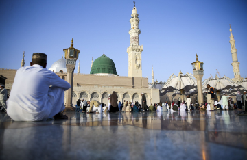 معتمر باكستاني يعود من الموت بعد 14 ثانية معتمر باكستاني يعود من الموت بعد 14 ثانية