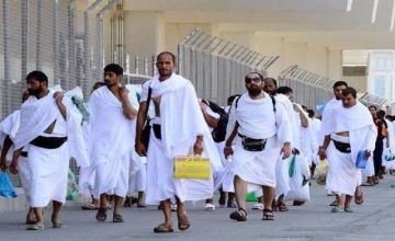 السياحة تتابع رحلات المعتمرين المصريين على مدار الساعة وسط التطورات الإقليمية السياحة تتابع رحلات المعتمرين المصريين على مدار الساعة وسط التطورات الإقليمية