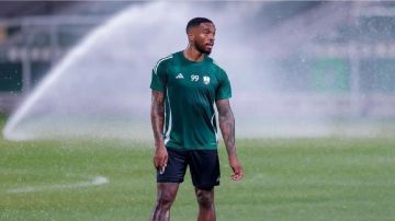 الأهلي يؤكد إصابة إيفان توني