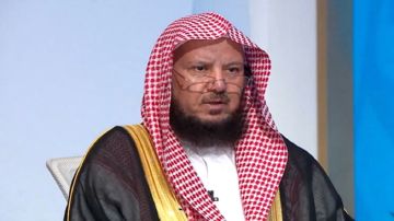 الشيخ عبد السلام السليمان يحذر: الركض والسرعة لإدراك الركعة مخالف للسنة.. فيديو الشيخ عبد السلام السليمان يحذر: الركض والسرعة لإدراك الركعة مخالف للسنة.. فيديو