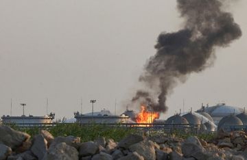 أ.ب: هجوم حوثي على مقر أرامكو بالظهران يدمر مكاتب الرئيس التنفيذي وكبار المسؤولين أ.ب: هجوم حوثي على مقر أرامكو بالظهران يدمر مكاتب الرئيس التنفيذي وكبار المسؤولين