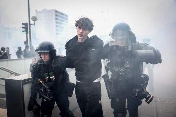 فرنسا: توقيف 135 شخصا وإصابة 40 إثر احتجاجات واسعة