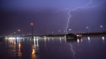 الأرصاد: أمطار رعدية على معظم المناطق حتى الثلاثاء .. فيديو الأرصاد: أمطار رعدية على معظم المناطق حتى الثلاثاء .. فيديو