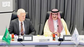 مدير التعليم والمهارات في OECD: غرفة حالة التعليم والتدريب تمثل نموذجا مهما يمكن للدول الأخرى الاستفادة منه في تطوير قدراتها مدير التعليم والمهارات في OECD: غرفة حالة التعليم والتدريب تمثل نموذجا مهما يمكن للدول الأخرى الاستفادة منه في تطوير قدراتها