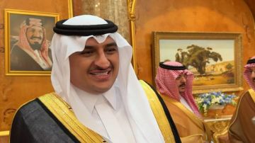 الأمير أحمد بن سلطان يرزق بمولود جديد الأمير أحمد بن سلطان يرزق بمولود جديد