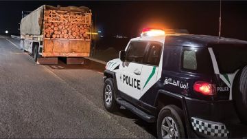 ضبط مخالف لنظام البيئة بحوزته حطب محلي للبيع بالجوف ..فيديو ضبط مخالف لنظام البيئة بحوزته حطب محلي للبيع بالجوف ..فيديو