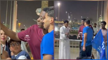 محزري يستجيب لجماهير الهلال بالتقاط الصور التذكارية .. فيديو محزري يستجيب لجماهير الهلال بالتقاط الصور التذكارية .. فيديو