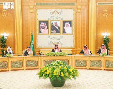 مجلس الوزراء: ميليشيا الحوثي اختارت التصعيد العسكري نهجا بديلا عن السلام مجلس الوزراء: ميليشيا الحوثي اختارت التصعيد العسكري نهجا بديلا عن السلام