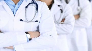 طبيب أنقذ شابا من العمى فسرق منزله طبيب أنقذ شابا من العمى فسرق منزله