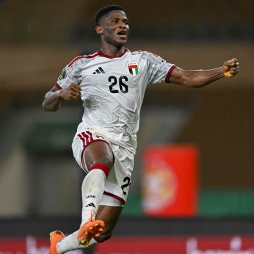 الإمارات تغلب عمان وتضرب موعدا مع السعودية في نهائي خليجي 27 
