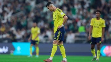 أحمد عطيف يمكنه تسجيلها وهو مصاب بتمزق.. أسطورة الهلال السعودي يقلل من قيمة هاتريك رونالدو