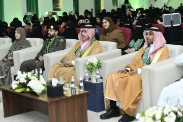 محافظ الأحساء يرعى حفل إدارة التعليم باليوم الوطني محافظ الأحساء يرعى حفل إدارة التعليم باليوم الوطني