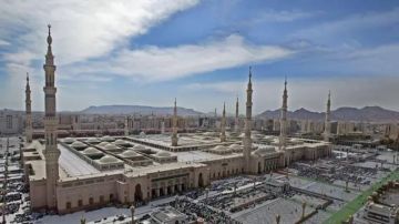التحالف يعلن اعتراض صاروخ في المدينة المنورة، وجماعة أنصار الله الحوثية تنفي التحالف يعلن اعتراض صاروخ في المدينة المنورة، وجماعة أنصار الله الحوثية تنفي