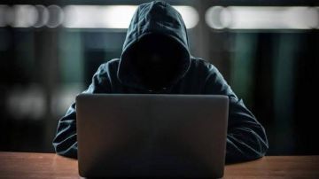 القبض على شخص ارتكب 60 واقعة احتيال كبرى في سلطنة عمان القبض على شخص ارتكب 60 واقعة احتيال كبرى في سلطنة عمان