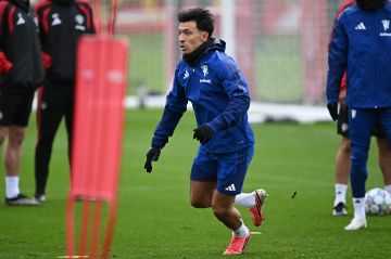 ليساندرو مارتينيز يهاجم إدارة مانشستر يونايتد ليساندرو مارتينيز يهاجم إدارة مانشستر يونايتد