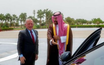 ملك الأردن يدين الاعتداءات الحوثية على السعودية خلال اتصال بولي العهد ملك الأردن يدين الاعتداءات الحوثية على السعودية خلال اتصال بولي العهد