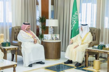 أمير الشرقية يهنئ منشأتين صحيتين لفوزهما بجائزة أداء الصحة أمير الشرقية يهنئ منشأتين صحيتين لفوزهما بجائزة أداء الصحة