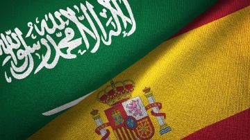 السعودية تعزي وتواسي إسبانيا في ضحايا حادث اصطدام القطارين السعودية تعزي وتواسي إسبانيا في ضحايا حادث اصطدام القطارين