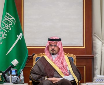 سلمان بن سلطان يكرم شركاء شتاء المدينة سلمان بن سلطان يكرم شركاء شتاء المدينة