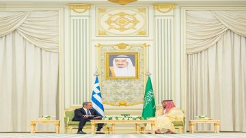 صدور بيان مشترك في ختام الزيارة الرسمية لرئيس وزراء الجمهورية الهيلينية للمملكة