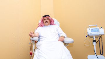 أمير حائل يشارك في الحملة السنوية الوطنية للتبرع بالدم