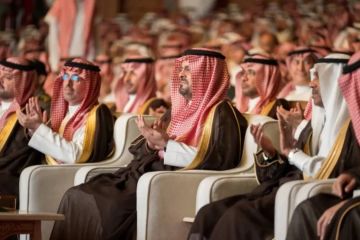 نيابة عن أمير منطقة مكة المكرمة.. الأمير سعود بن مشعل يرعى تخريج الدفعة الـ56 بجامعة الملك عبدالعزيز نيابة عن أمير منطقة مكة المكرمة.. الأمير سعود بن مشعل يرعى تخريج الدفعة الـ56 بجامعة الملك عبدالعزيز